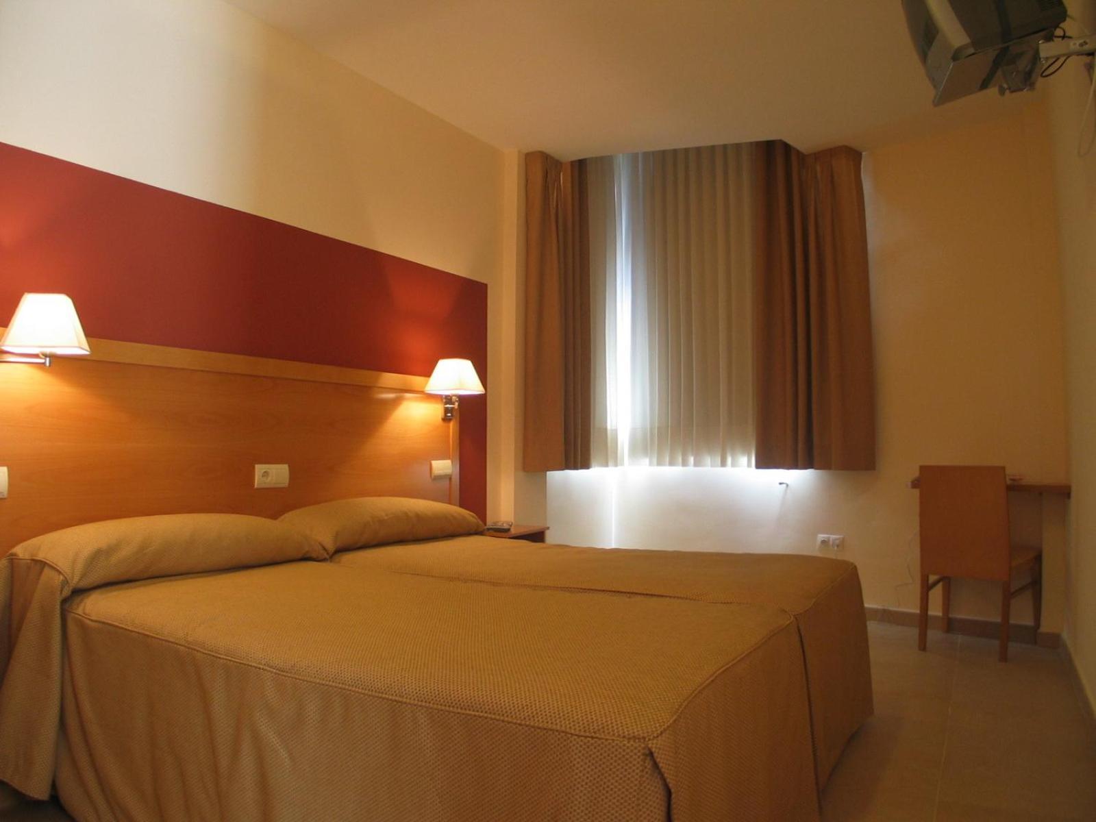 Hostal Ciudad De Caparra Carcaboso Room photo